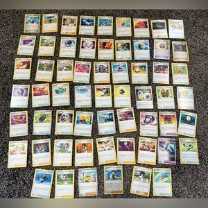 ⚫️ 90 Pokemon Trainer/energy cards